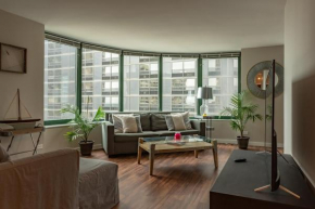 ENVITAE 3BR Downtown Luxurious Suite Views & Pool
